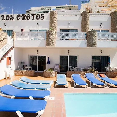 Crotos Hotel