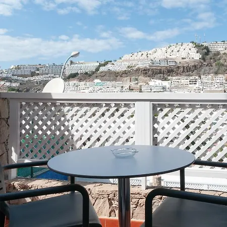 Crotos Hotel