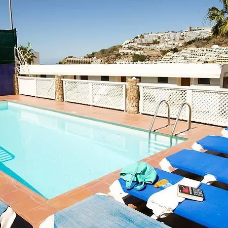 Crotos Hotel