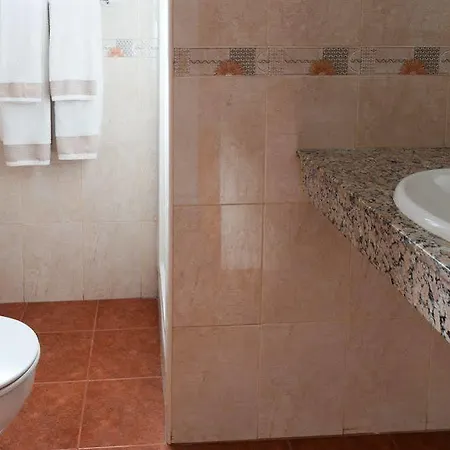Hotel Crotos 2*
