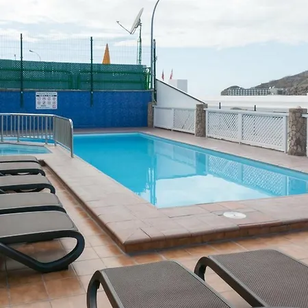 Hotel Crotos 2*