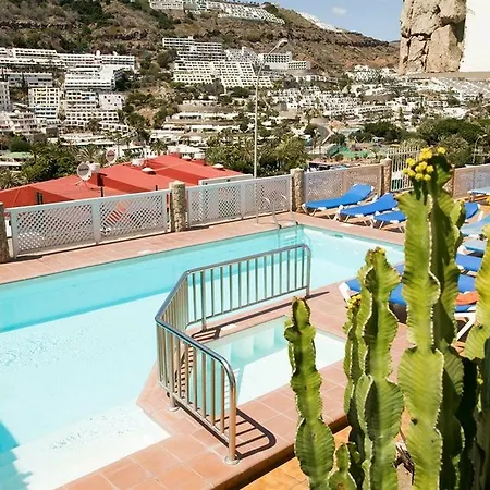 Hotel Crotos 2*